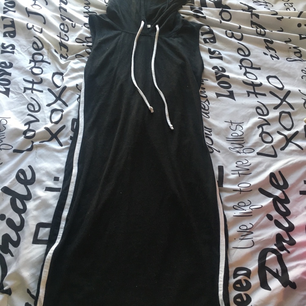 Black hooded bodycon dress, sleeveless, hooded